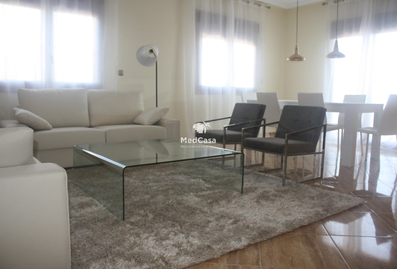 Obra nueva - Villa -
Torrevieja