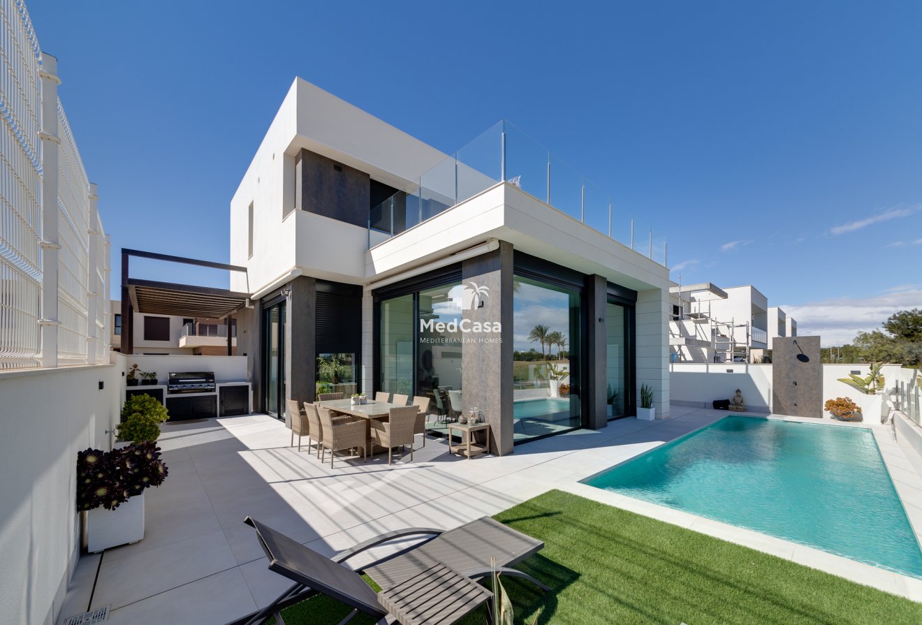 Obra nueva - Villa -
Pilar de la Horadada