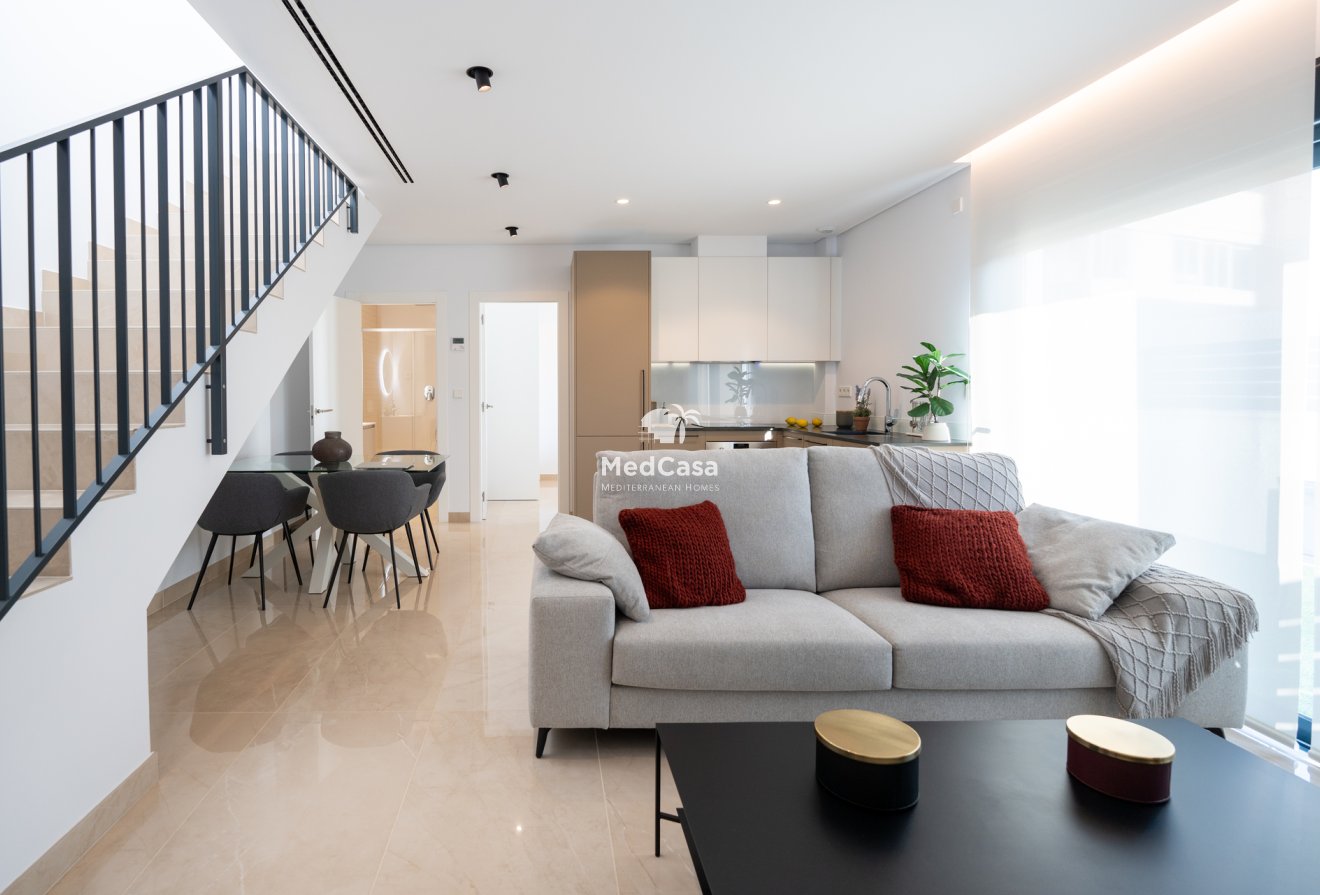 Obra nueva - Adosado -
Elche