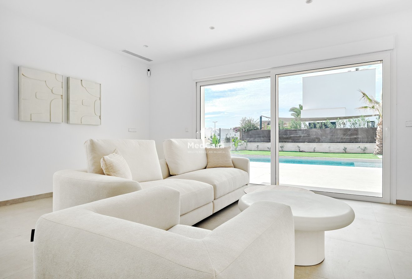 Obra nueva - Villa -
La Herrada