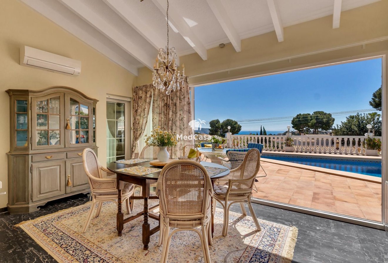 Wiederverkauf - Villa -
Moraira - Benimeit