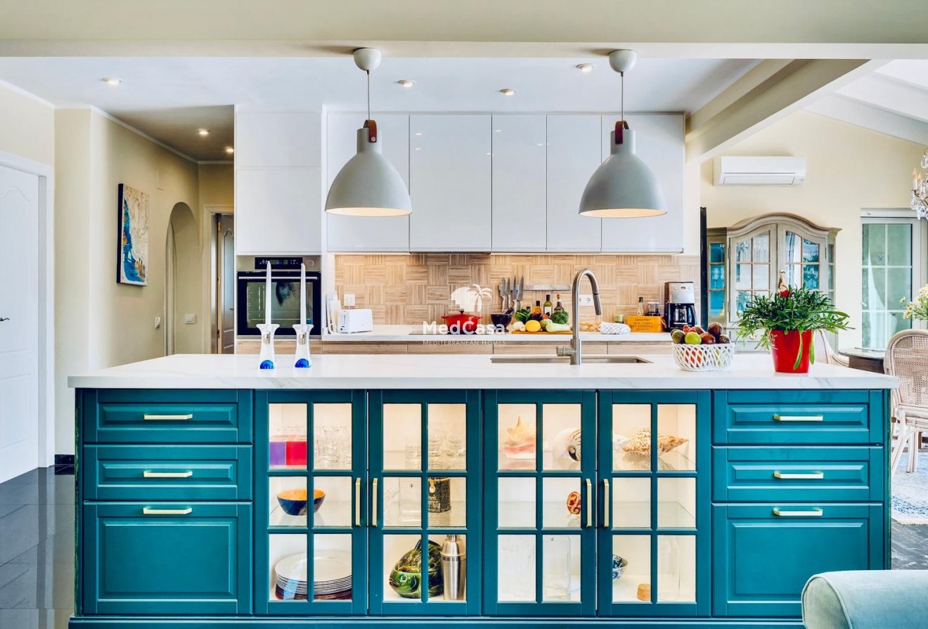 Wiederverkauf - Villa -
Moraira - Benimeit