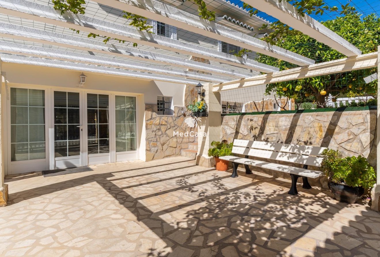 Wiederverkauf - Villa -
Moraira - Benimeit