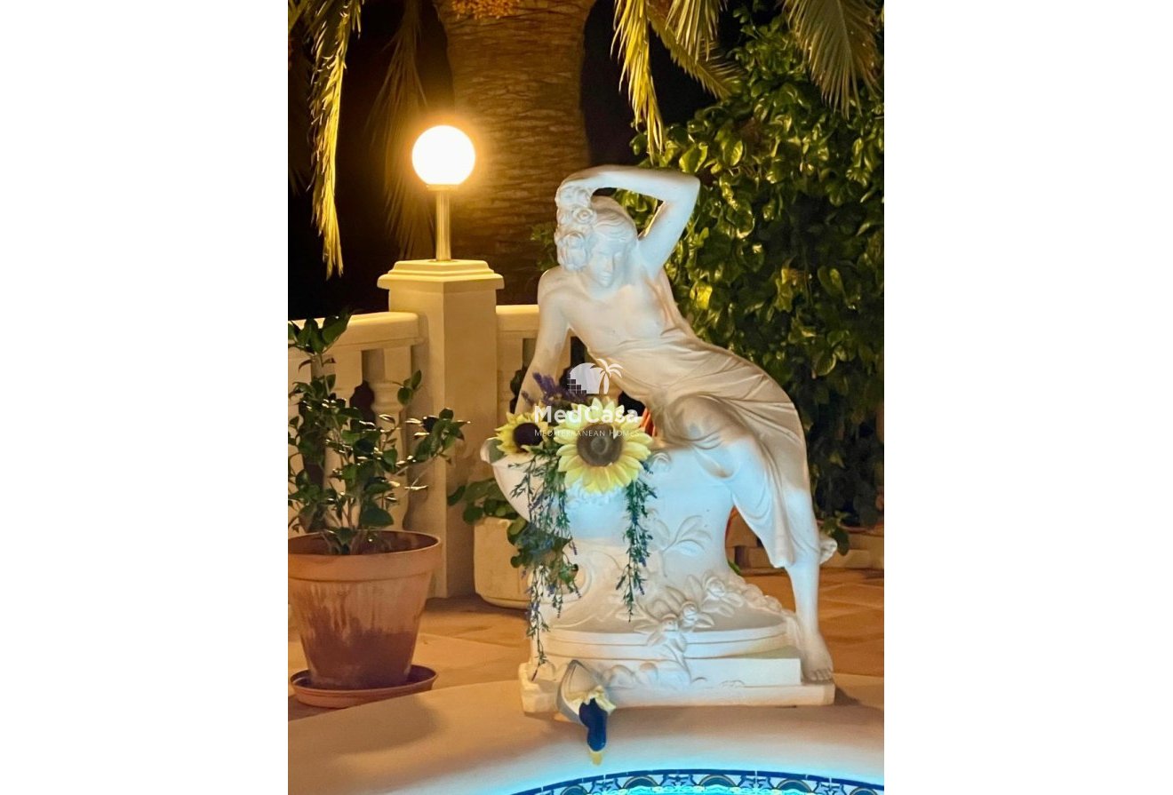 Wiederverkauf - Villa -
Moraira - Benimeit