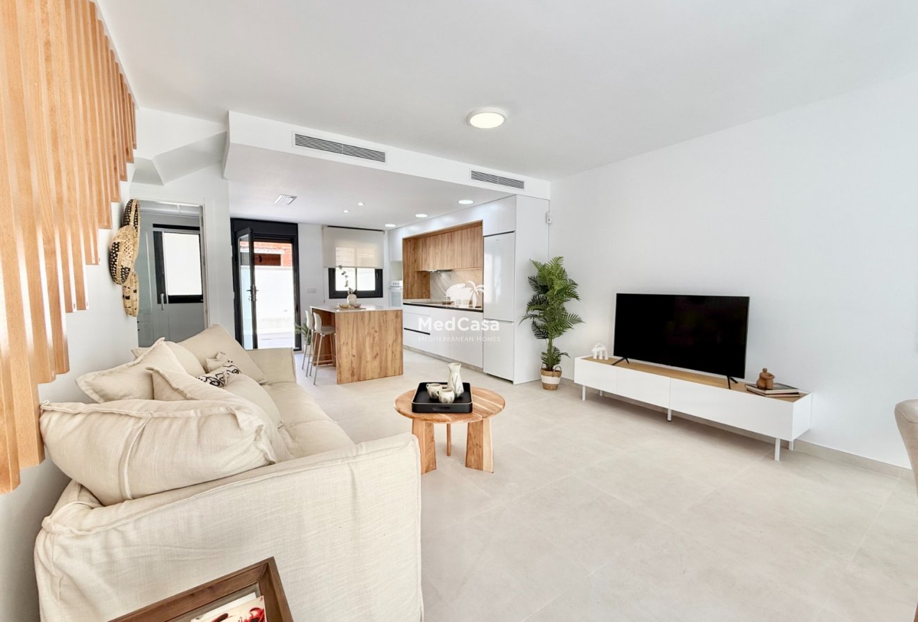 Obra nueva - Adosado -
Cox