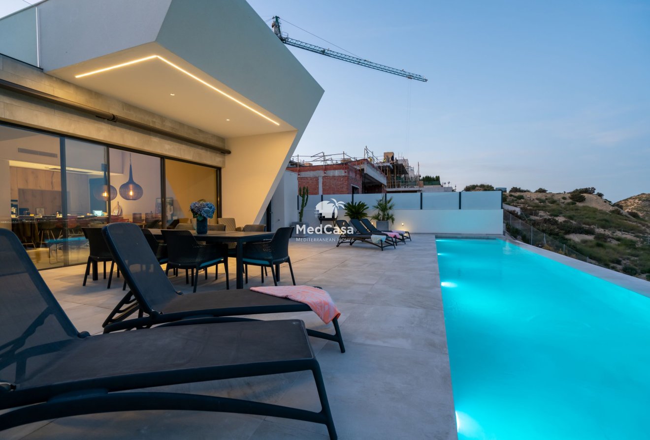 Obra nueva - Villa -
Rojales