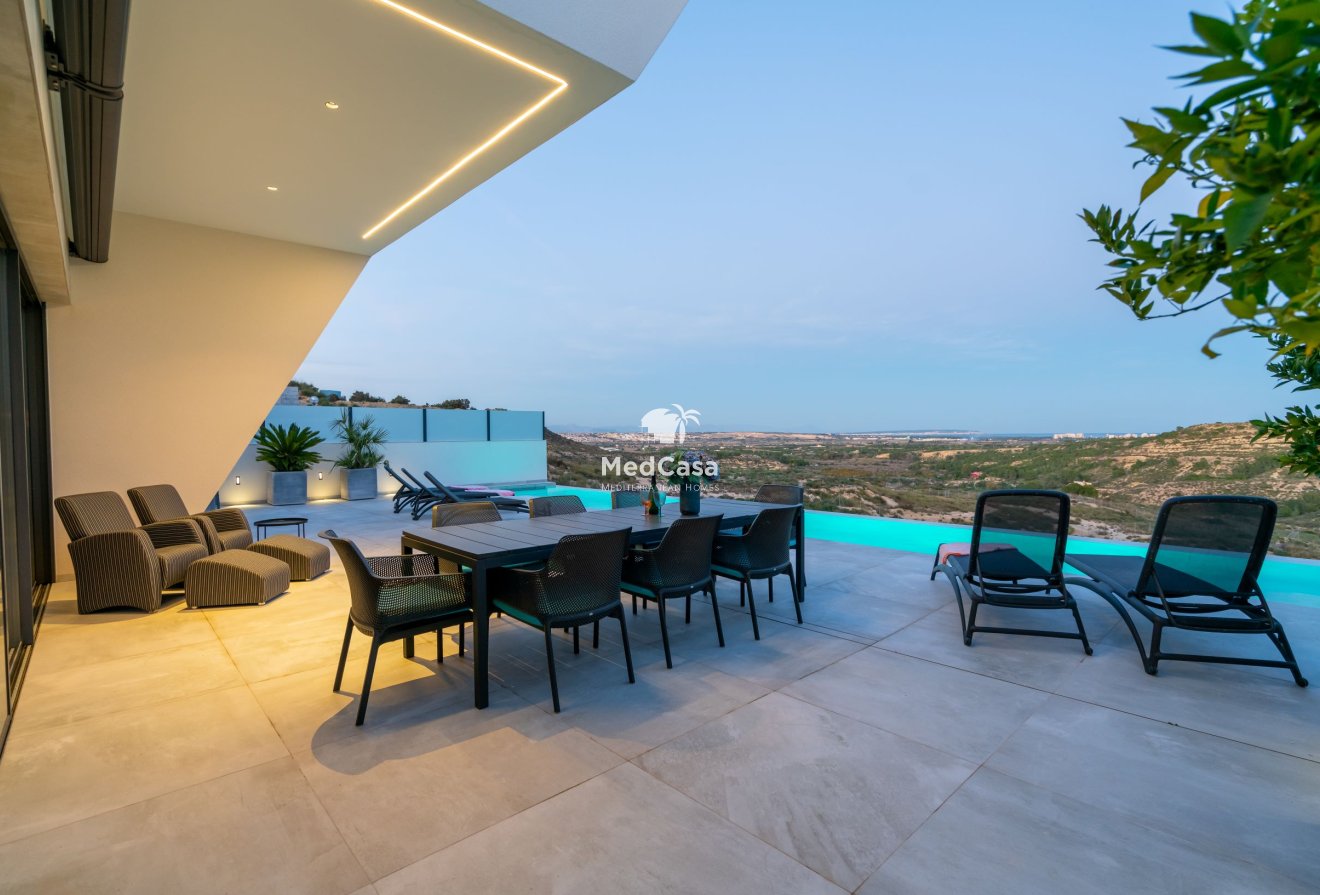 Obra nueva - Villa -
Rojales