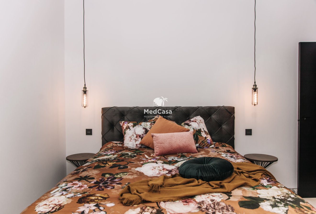 Obra nueva - Villa -
Rojales