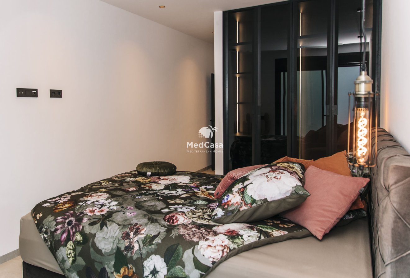 Obra nueva - Villa -
Rojales