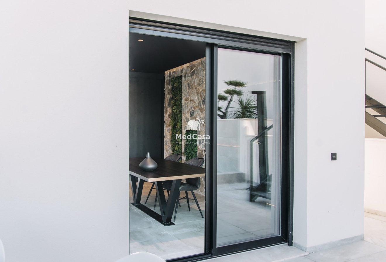 Obra nueva - Villa -
Rojales