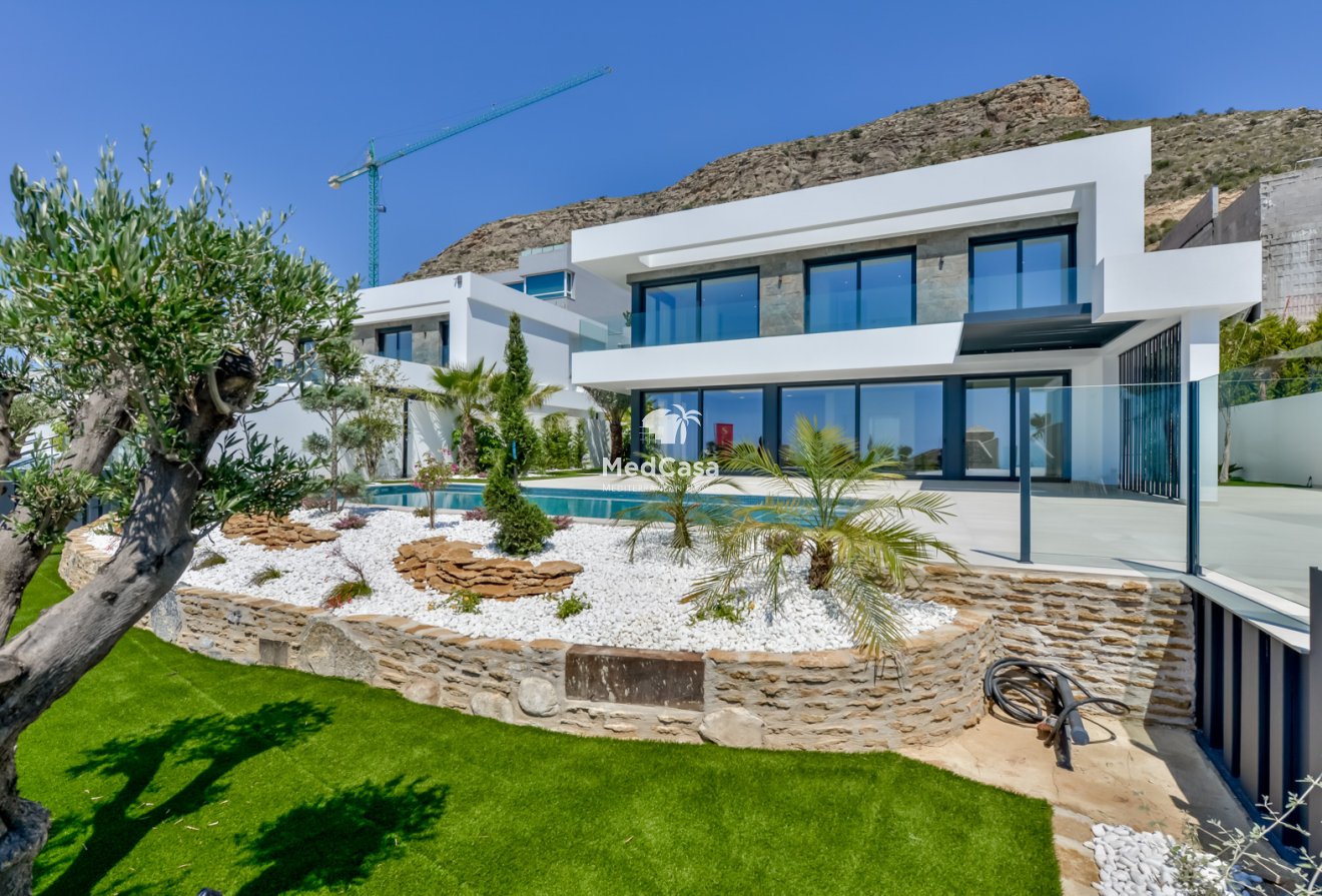 Obra nueva - Villa -
Finestrat
