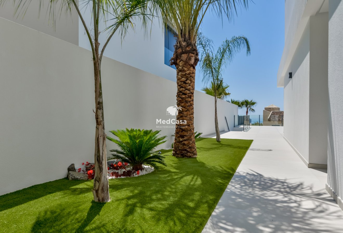 Obra nueva - Villa -
Finestrat