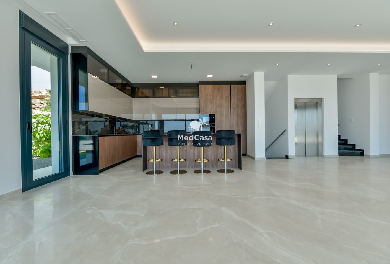 Obra nueva - Villa -
Finestrat