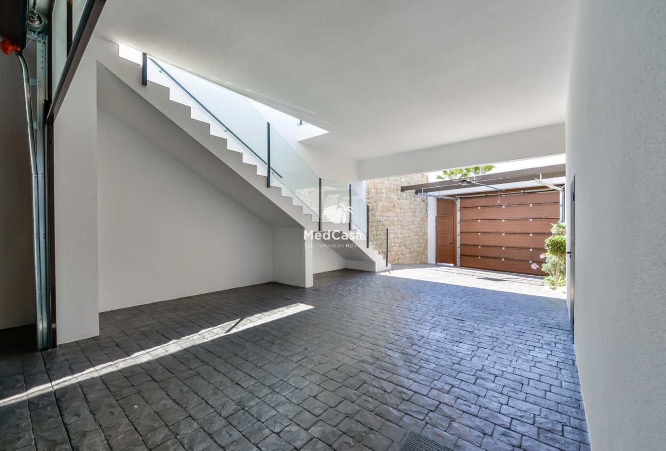 Obra nueva - Villa -
Finestrat