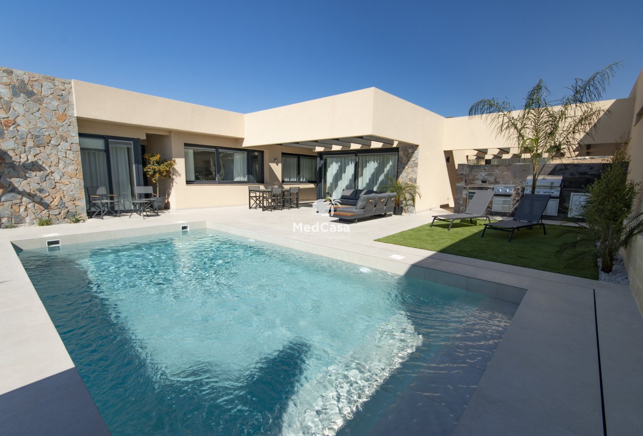 Neubau - Villa -
Golf Altaona - Baños y Mendigo