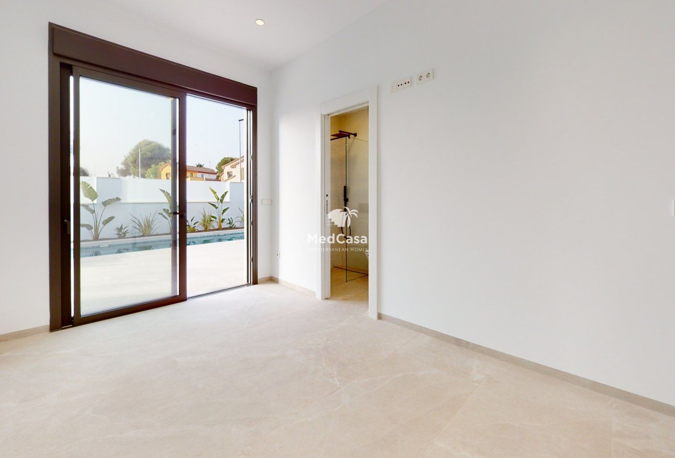 Neubau - Villa -
Los Alcázares