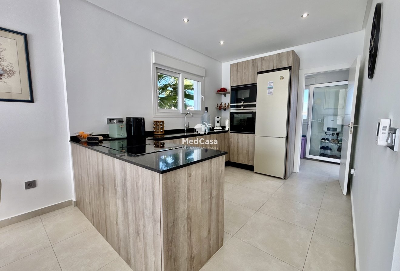 Neubau - Villa -
Benijofar