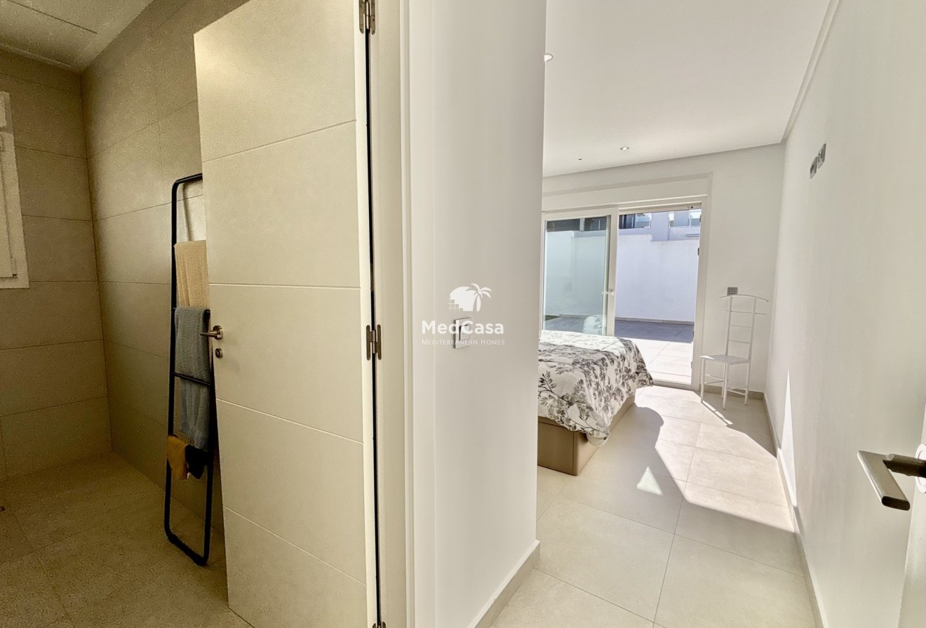 Neubau - Villa -
Benijofar