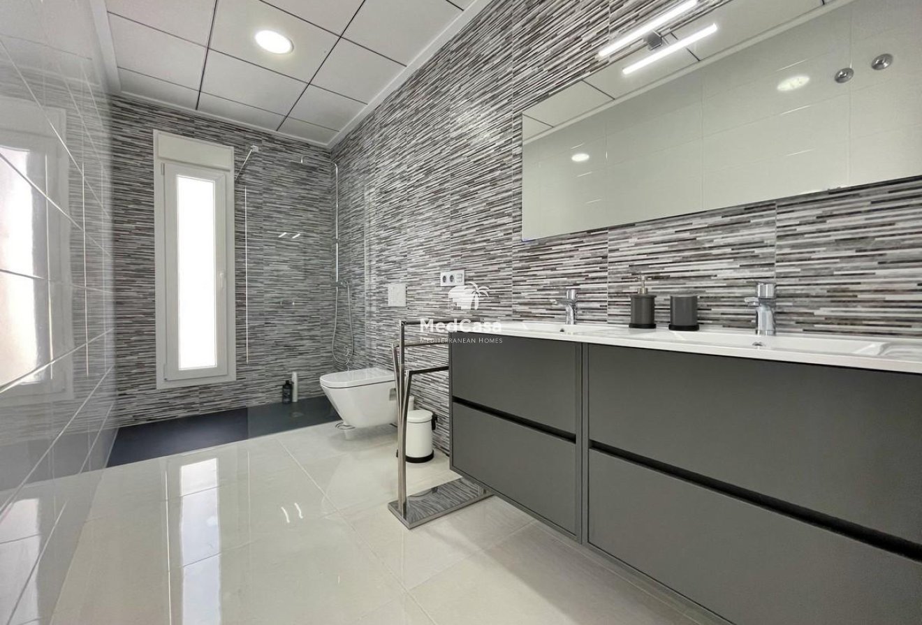 Neubau - Villa -
Rafal