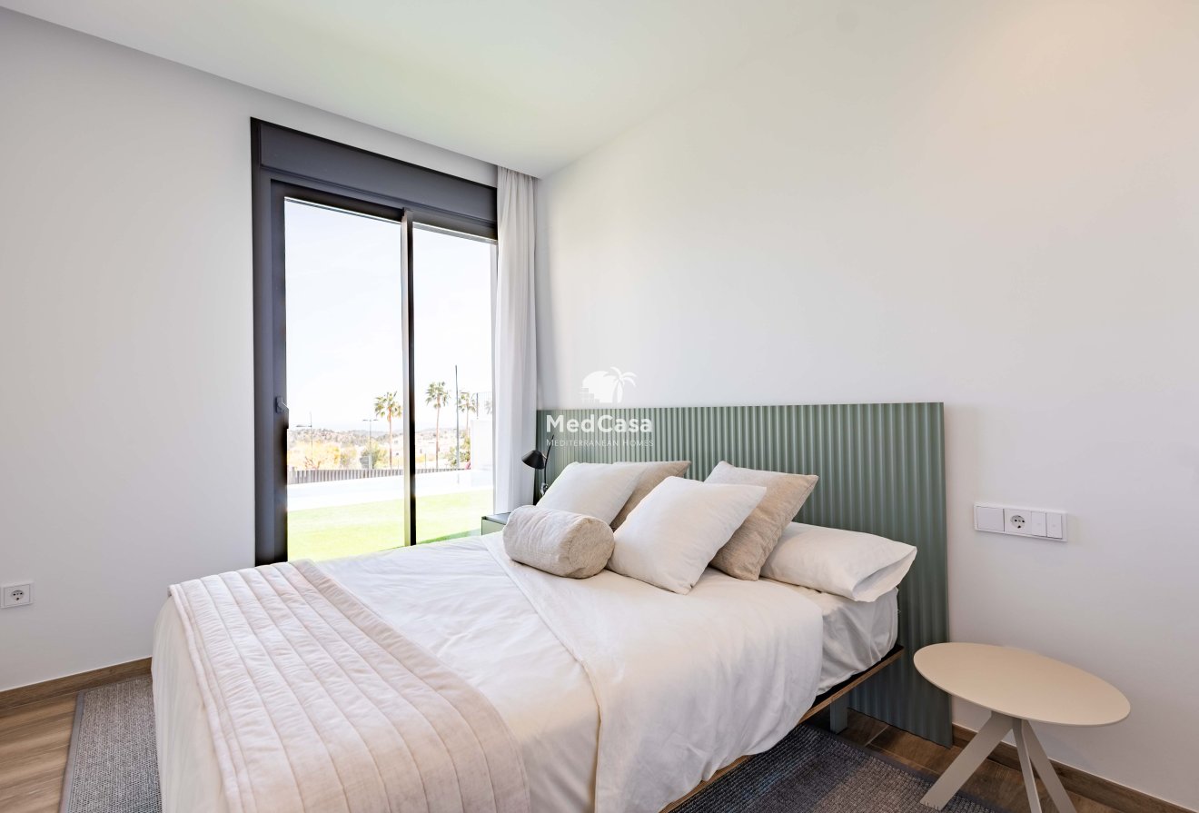 Obra nueva - Villa -
Polop de La Marina