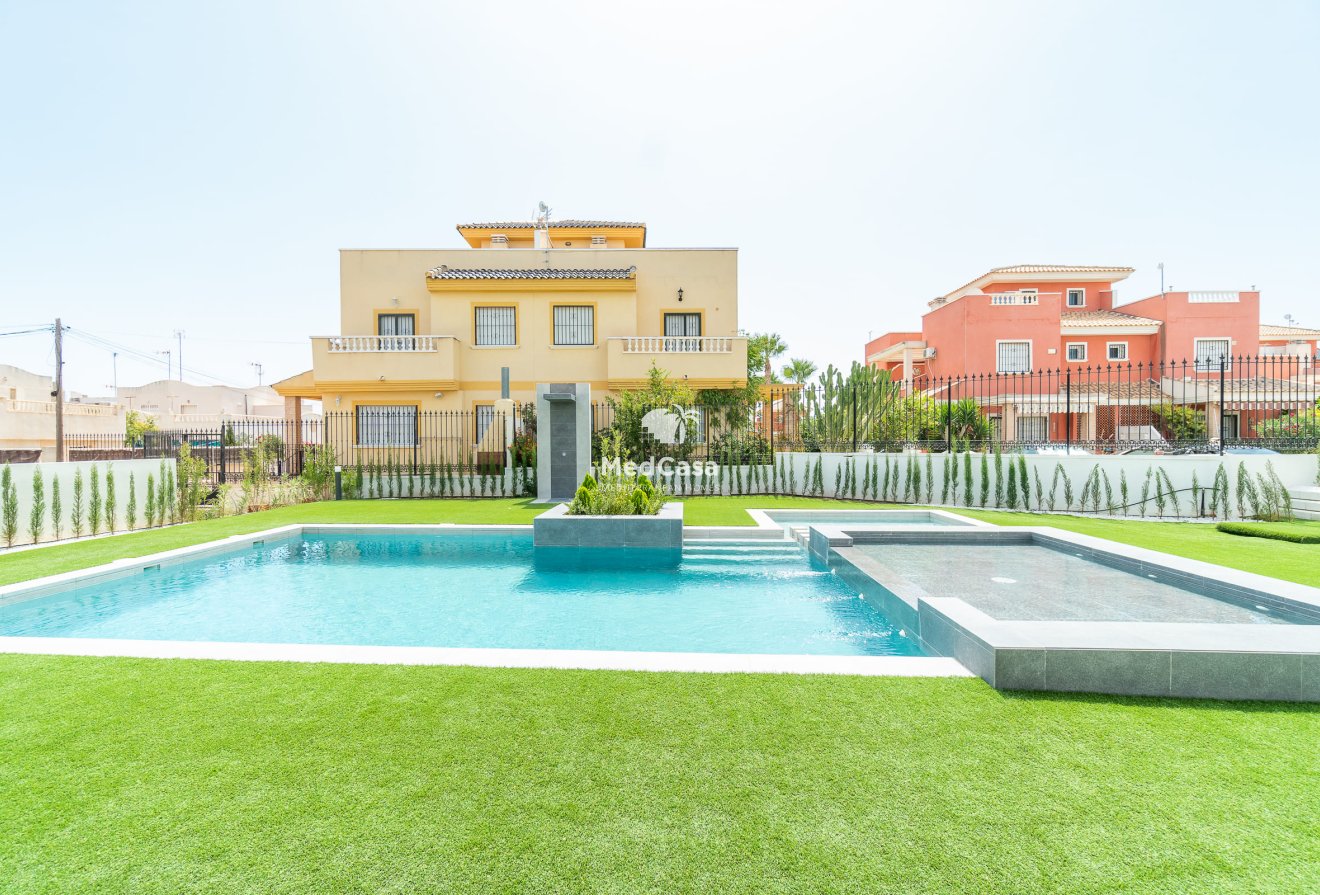 Neubau - Penthousewohnung -
Torrevieja