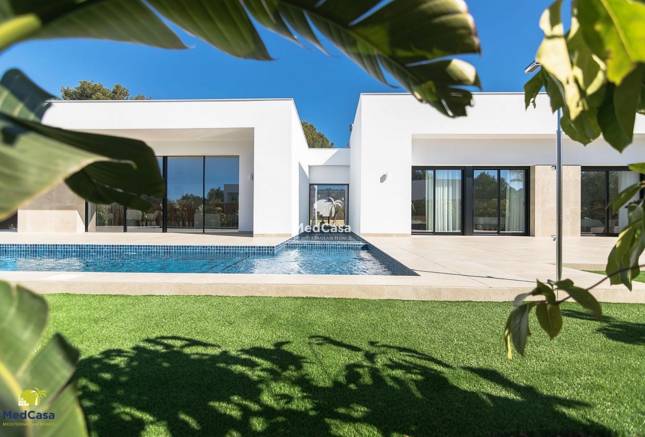 Obra nueva - Villa -
Jávea