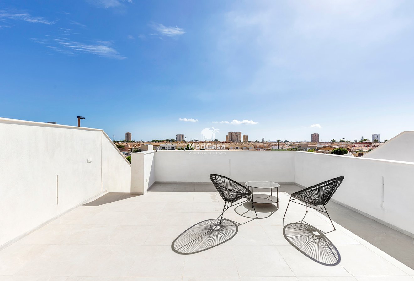 Obra nueva - Villa -
Los Alcázares