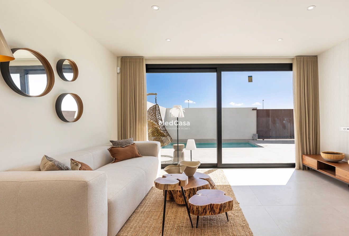 Obra nueva - Villa -
Los Alcázares