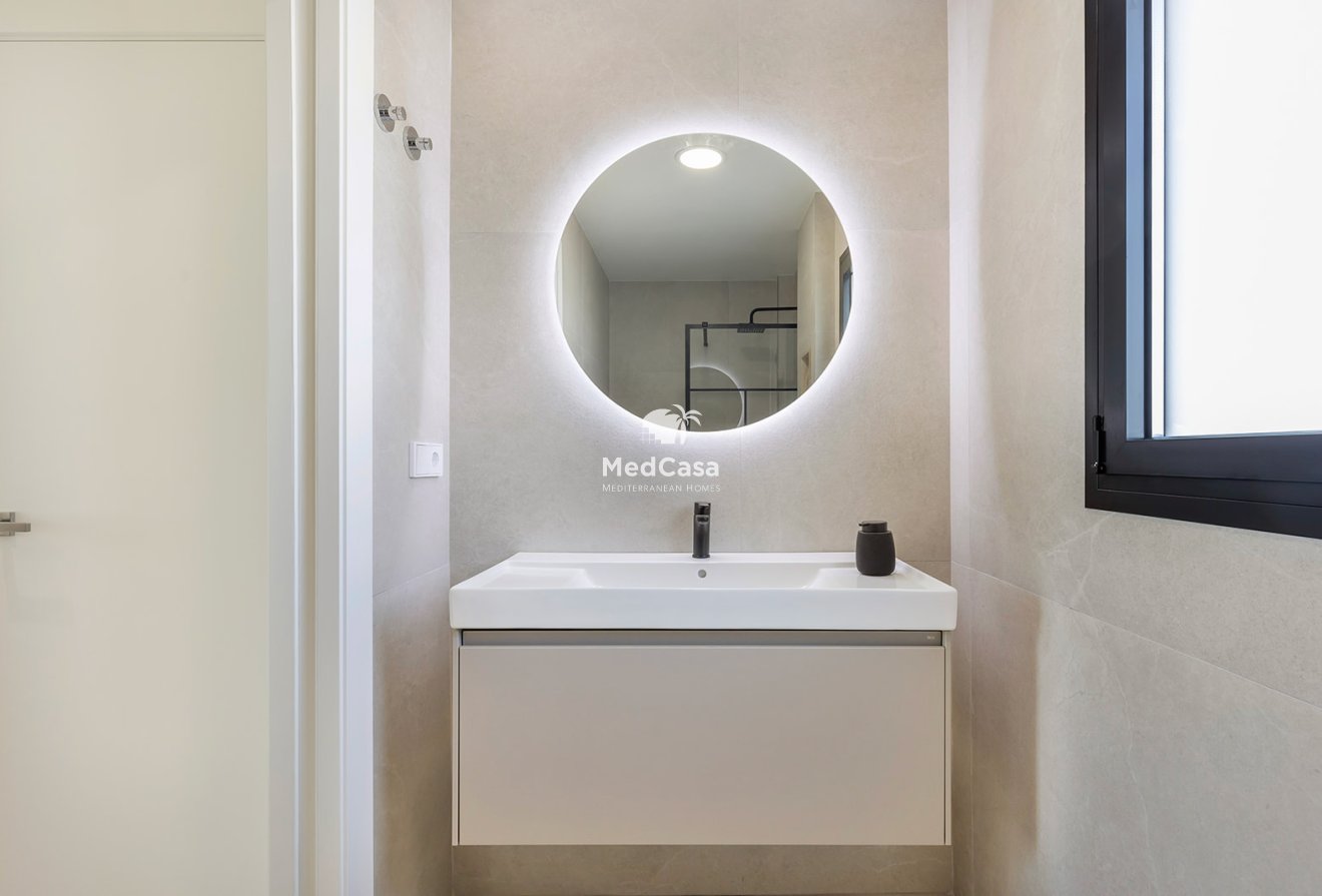 Obra nueva - Villa -
Los Alcázares