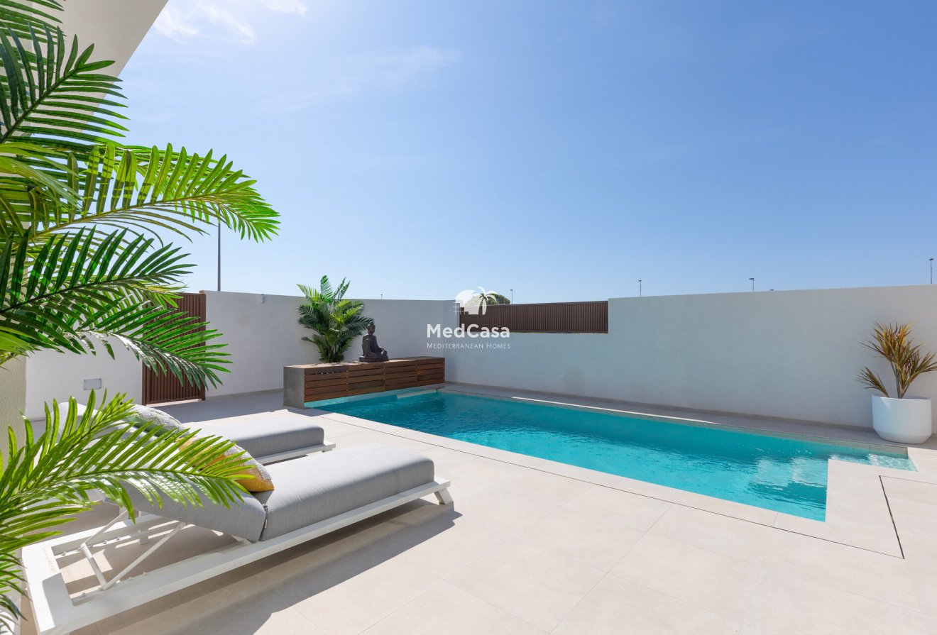 Obra nueva - Villa -
Los Alcázares