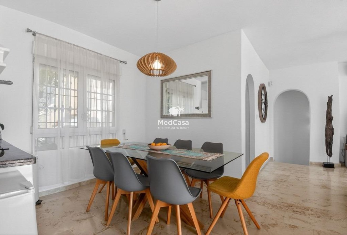 Segunda mano - Villa -
Orihuela Costa - Las Ramblas