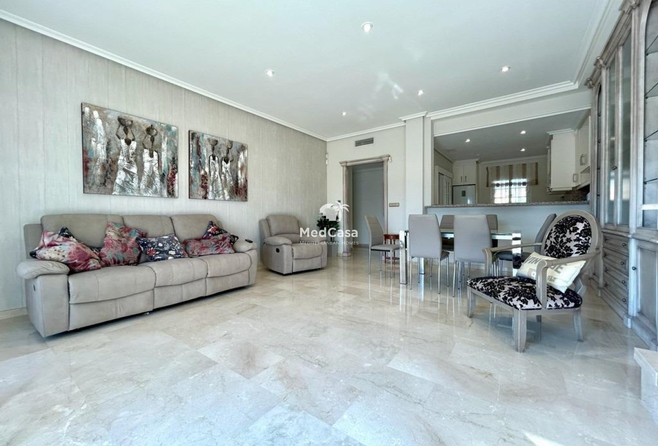 Resale - Penthouse -
Orihuela Costa - Aguamarina