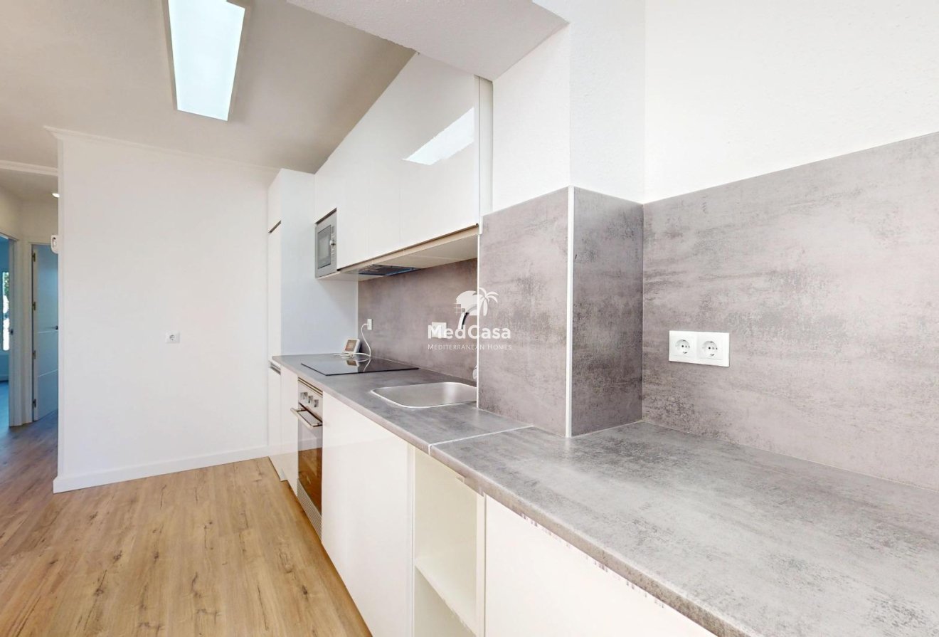 Wiederverkauf - Apartment -
Orihuela Costa - Villamartín-Las Filipinas