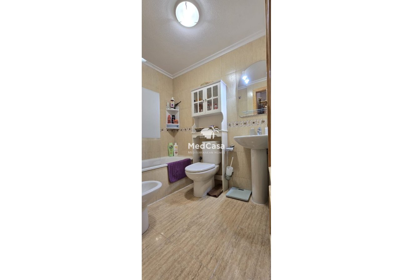 Wiederverkauf - Apartment -
Formentera del Segura