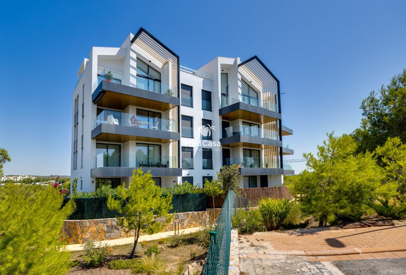 Wiederverkauf - Erdgeschosswohnung -
Golf Las Colinas