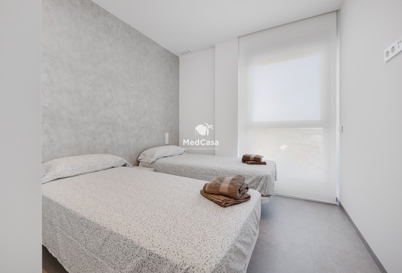 Wiederverkauf - Erdgeschosswohnung -
Golf Las Colinas