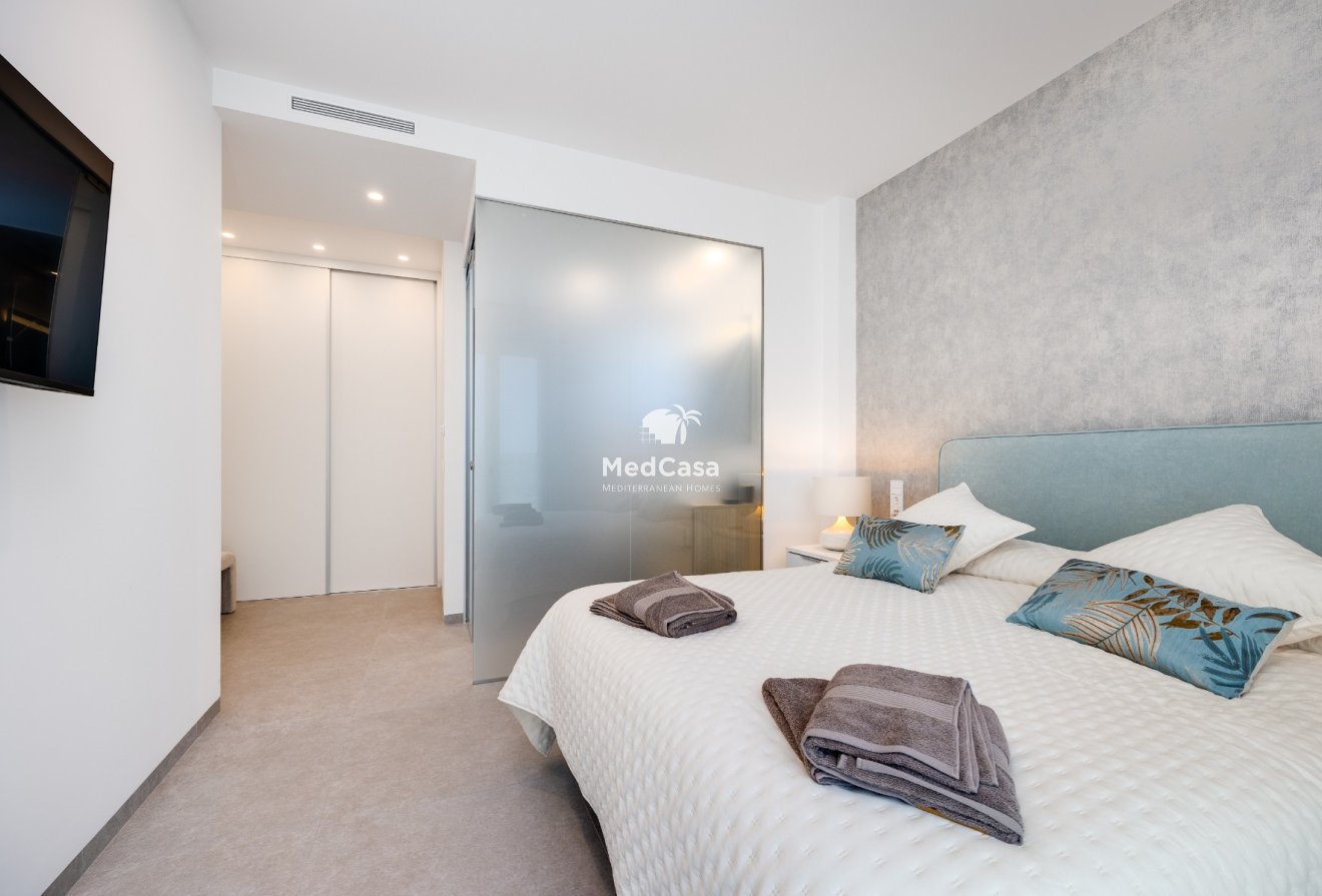 Wiederverkauf - Erdgeschosswohnung -
Golf Las Colinas