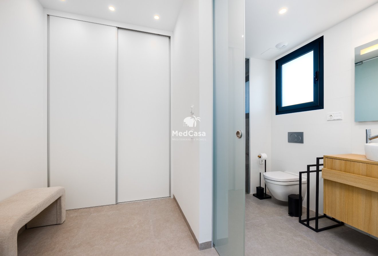 Wiederverkauf - Erdgeschosswohnung -
Golf Las Colinas