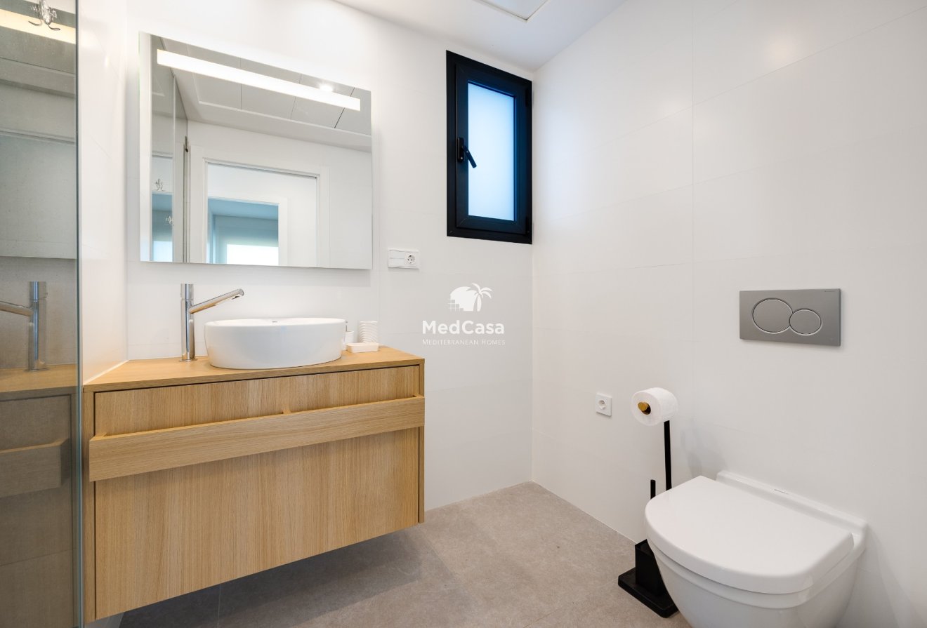 Wiederverkauf - Erdgeschosswohnung -
Golf Las Colinas