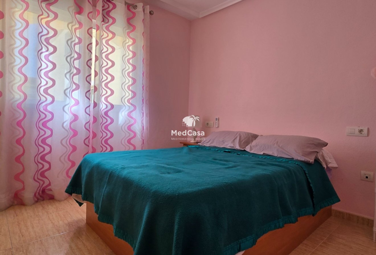 Resale - Apartment -
Formentera del Segura