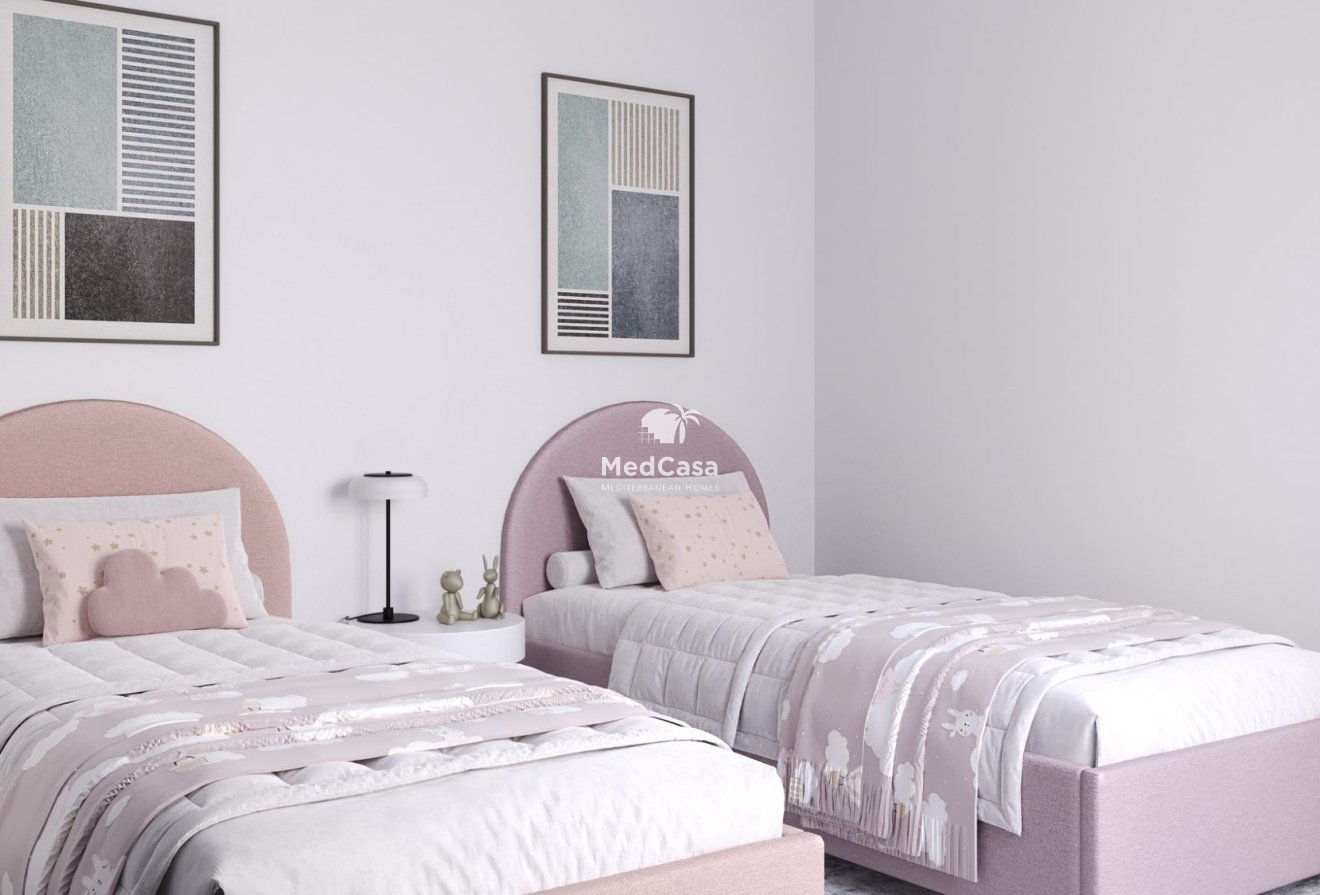 Obra nueva - Adosado -
Roldan