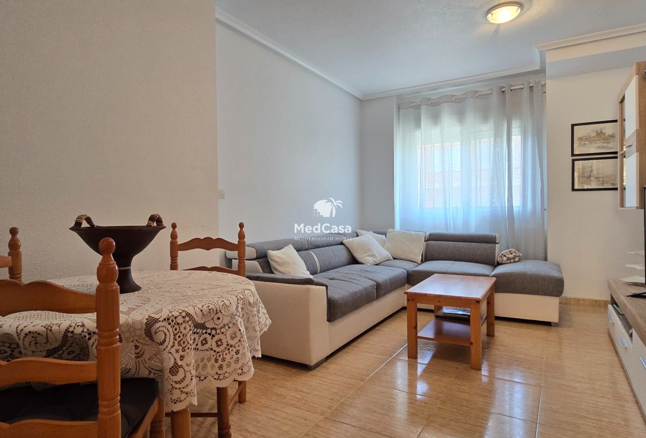 Wiederverkauf - Erdgeschosswohnung -
Formentera del Segura