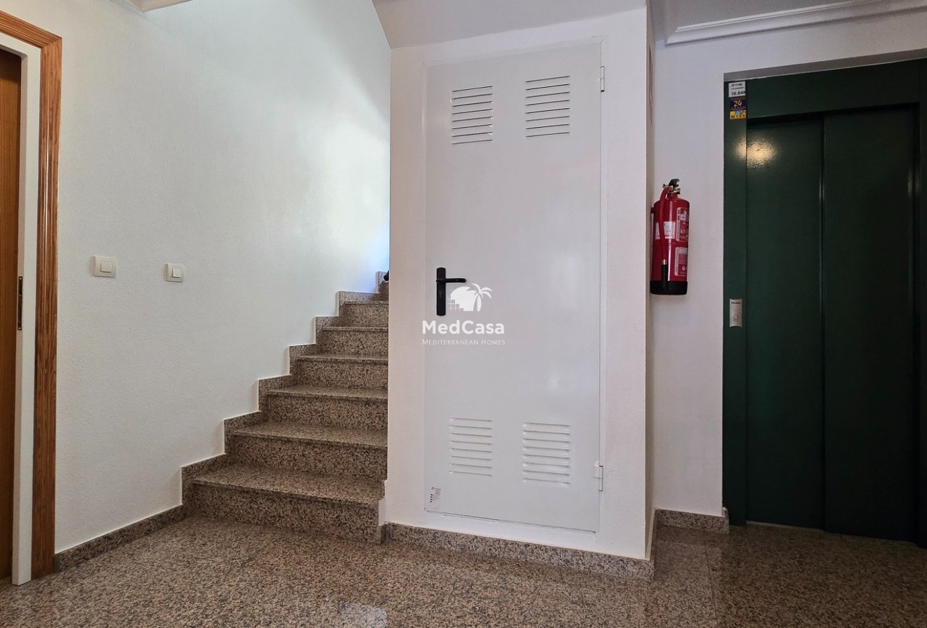 Wiederverkauf - Erdgeschosswohnung -
Formentera del Segura