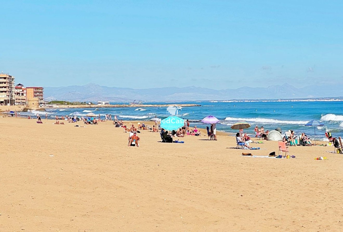 Wiederverkauf - Erdgeschosswohnung -
La Mata