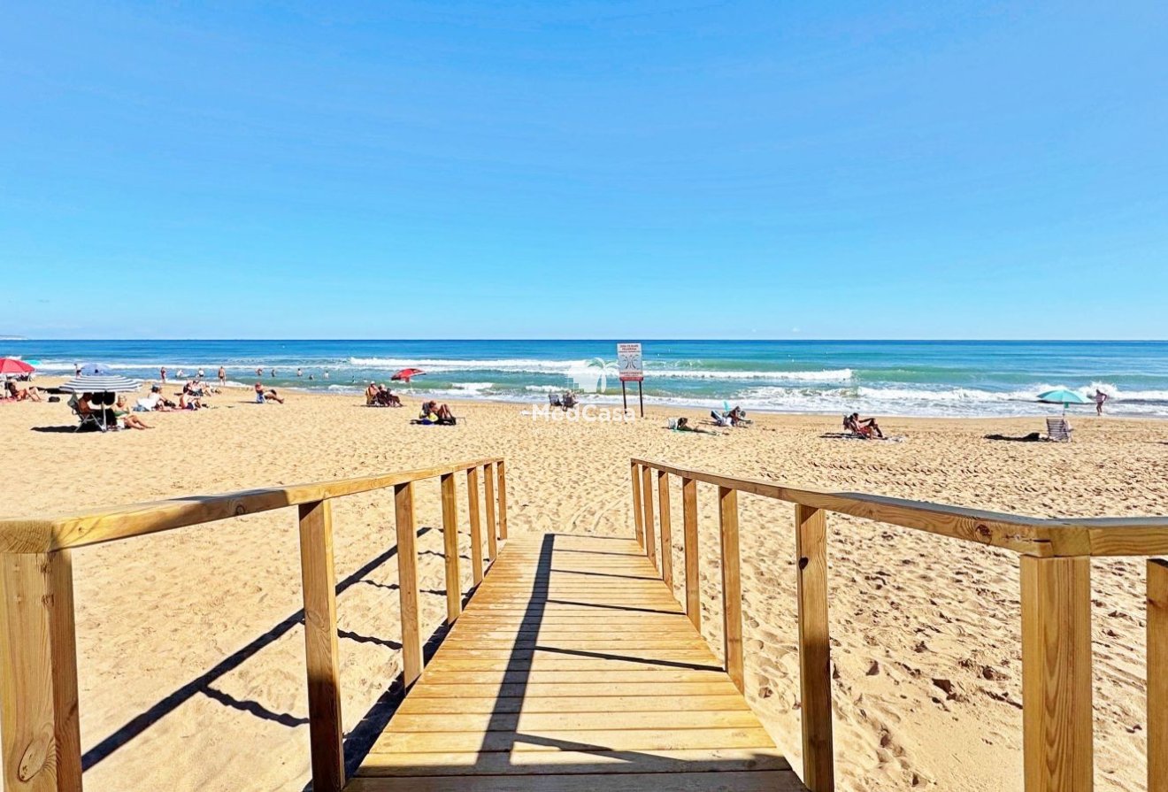 Wiederverkauf - Erdgeschosswohnung -
La Mata