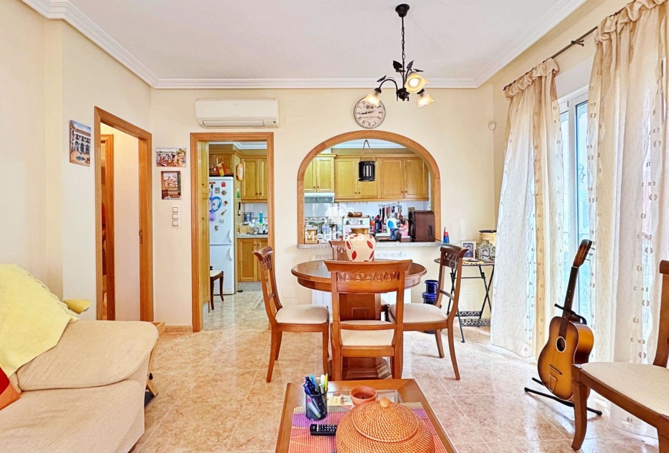 Wiederverkauf - Eckreihenhaus -
Orihuela Costa - Villamartín