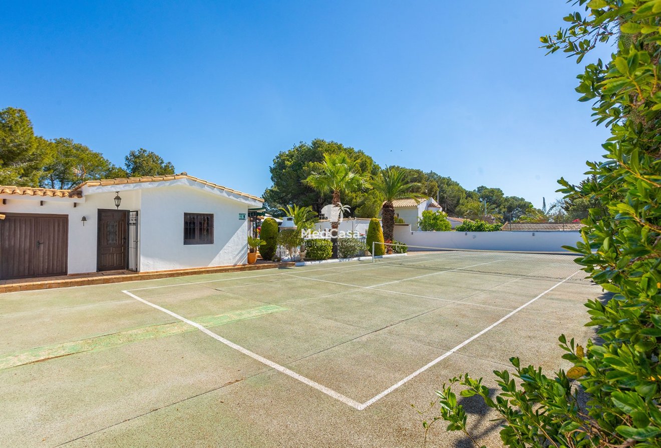 Wiederverkauf - Villa -
Orihuela Costa - Villamartín