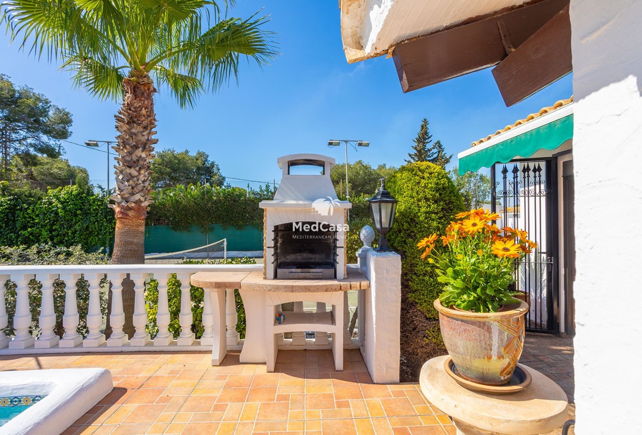 Wiederverkauf - Villa -
Orihuela Costa - Villamartín