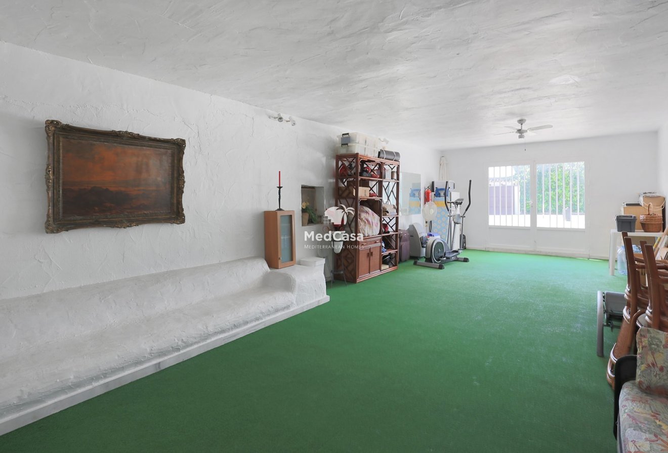 Wiederverkauf - Villa -
Orihuela Costa - Villamartín