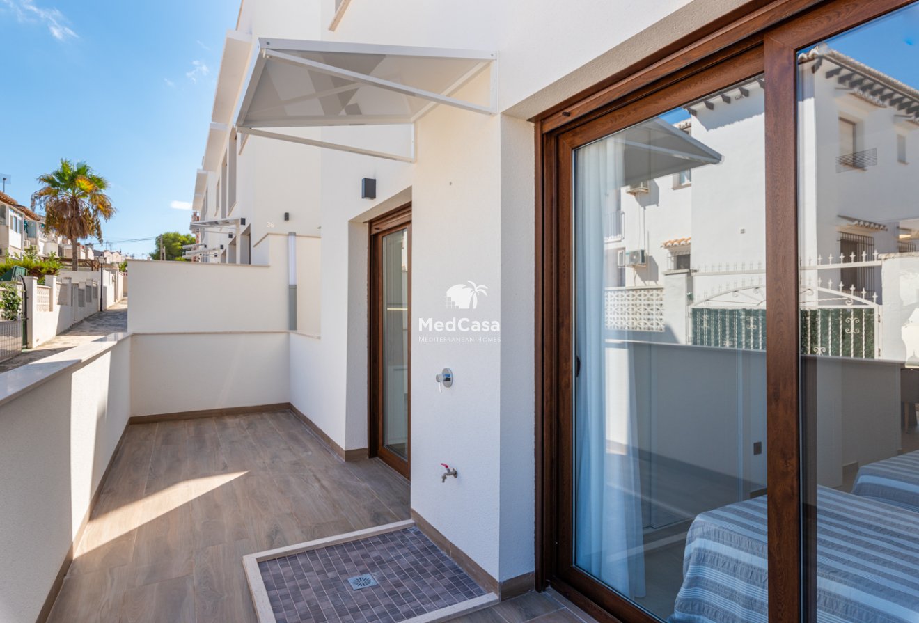 Neubau - Erdgeschosswohnung -
Torrevieja
